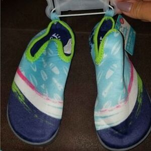 Nwt Toddler Boys Water Shoes